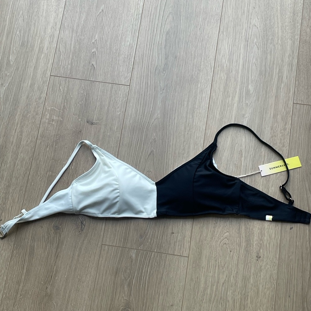 NWT summersalt Black & White Bikini Top, 8